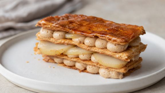 Millefeuille praliné et poire caramélisée : alliance fondante
