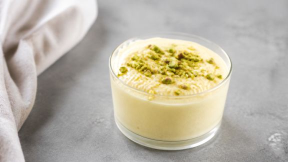Crème légère au citron et éclats de pistache : fraîcheur acidulée
