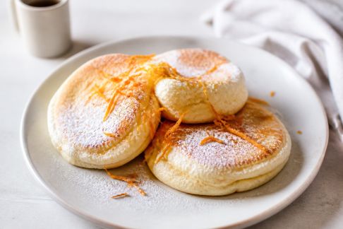 Crêpes soufflées à la ricotta et zeste d’orange : douceur aérienne