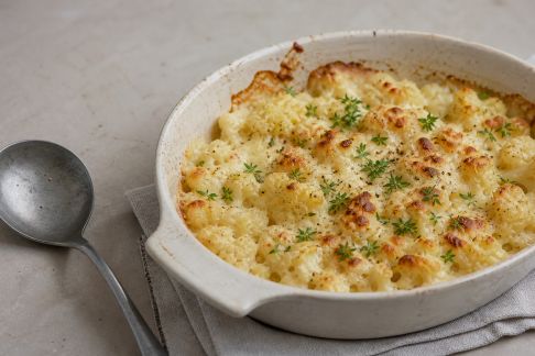 Gratin de chou-fleur, parmesan et herbes fraîches
